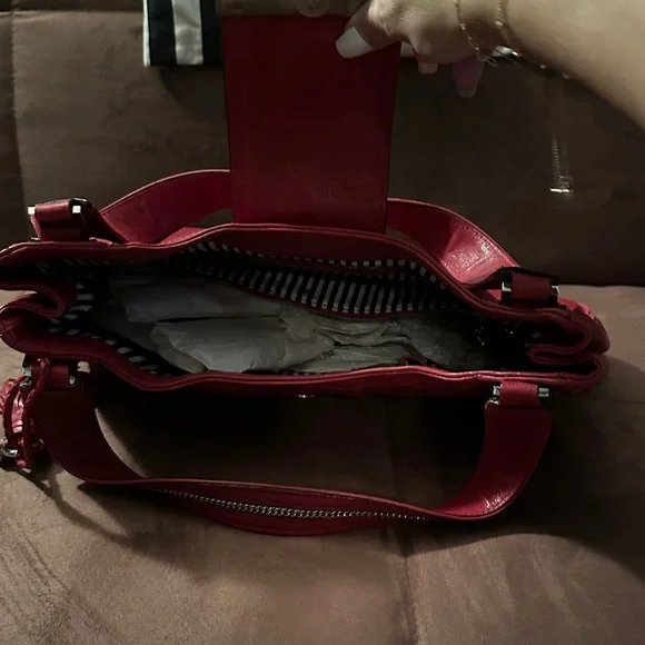 L.A.M.B. Bold Red Leather Shoulder Bag - Picture 3 of 3